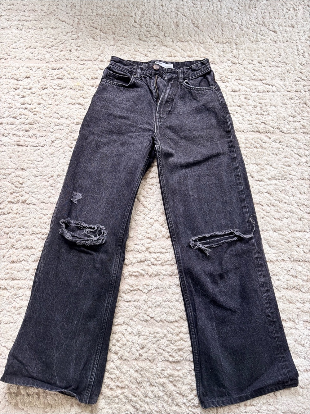 Women’s Bershka High-Rise Wide-Leg Jeans in Charcoal Black